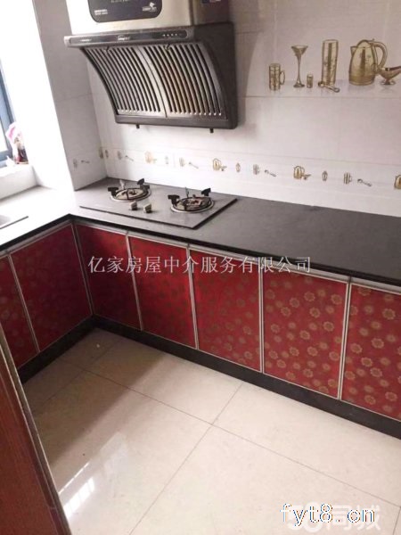 现代商贸城3房急售,飞机户型双卫,有钥匙送家具家电